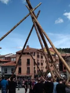 Foto 4 - Galer&iacute;a: la Pingada del Mayo en San Leonardo