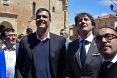 Pedro Sanchez con los medios en Soria. / José Herrero