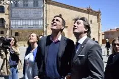 Pedro Sanchez con los medios en Soria. / José Herrero