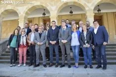 Pedro Sanchez con los medios en Soria. / José Herrero