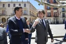 Pedro Sanchez con los medios en Soria. / José Herrero