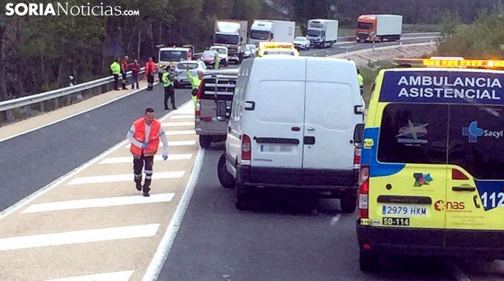 Retenciones en la N-234 tras el siniestro. /SN