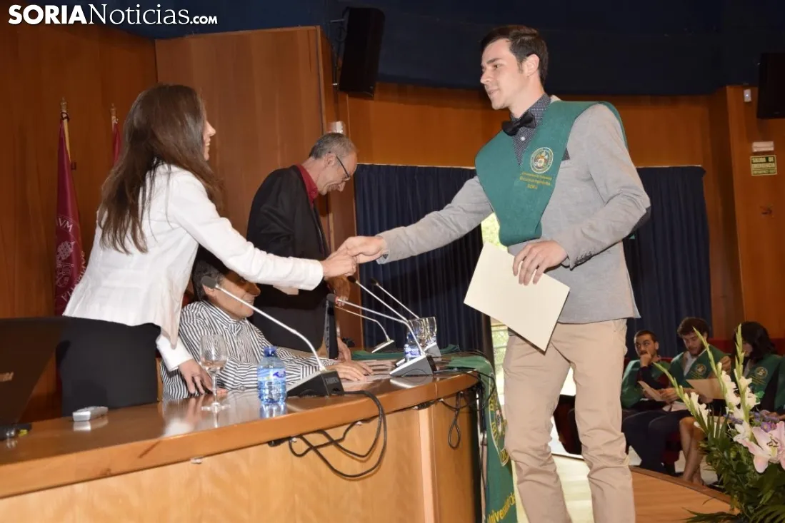 Graduación Grado en Ingeniería Agraria y Energética y Grado en Ingeniería Forestal / José Herrero