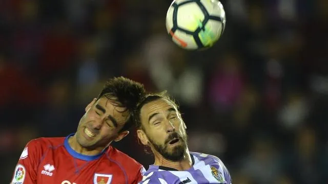 Foto 2 - Sin milagro y sin Primera: 1-1 en el derbi castellano