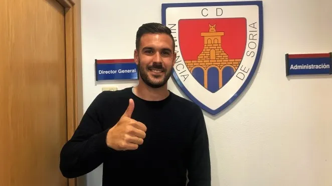 Foto 2 - Pichu Atienza, primer refuerzo del Numancia 2018-19