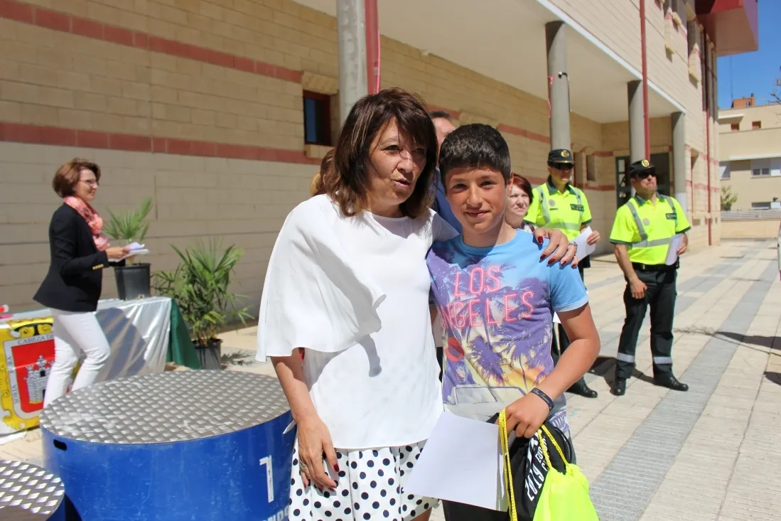 Foto 11 - Bruno Mart&iacute;n, del Pr&aacute;cticas Numancia, y Ainhoa Yag&uuml;e, de Las Pedrizas, mejores conductores infantiles de la ciudad