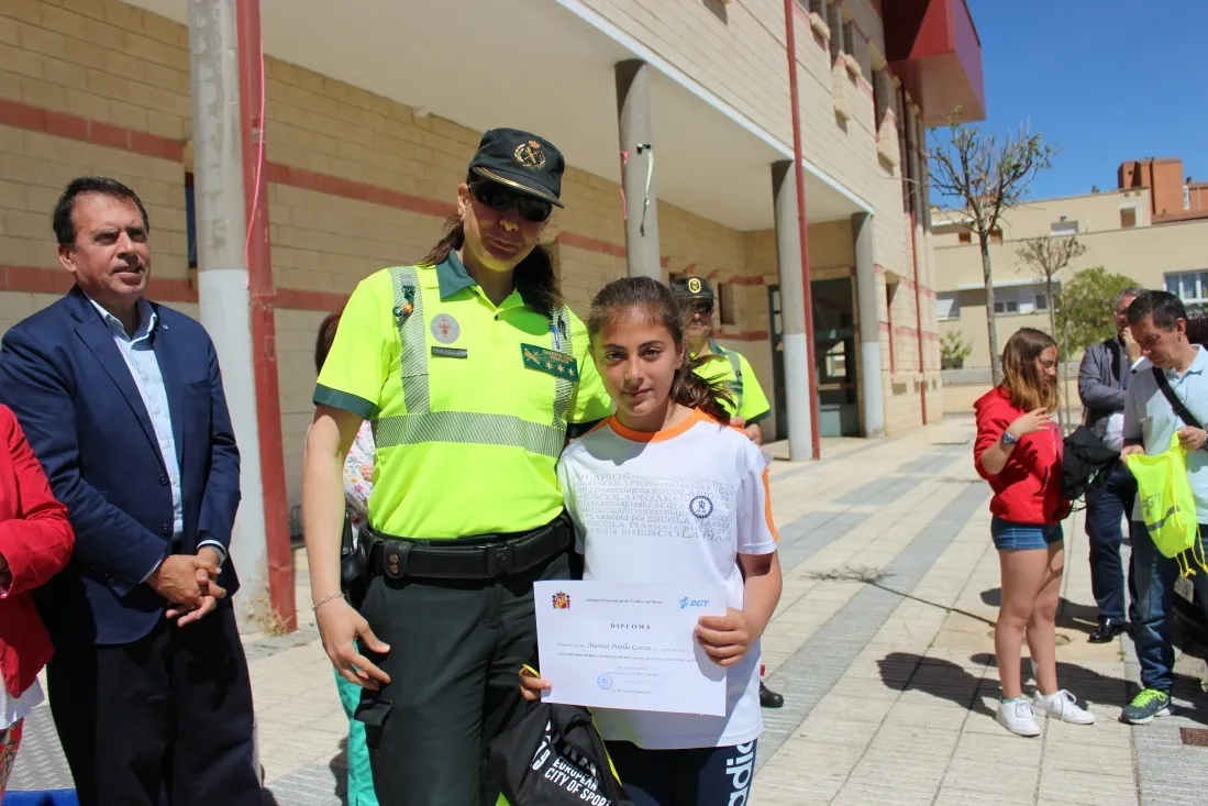 Foto 7 - Bruno Mart&iacute;n, del Pr&aacute;cticas Numancia, y Ainhoa Yag&uuml;e, de Las Pedrizas, mejores conductores infantiles de la ciudad