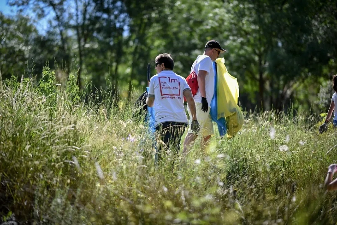 Foto 2 - Se han liberado de basuraleza 50 espacios de Castilla y Le&oacute;n gracias a 1.081 voluntarios 