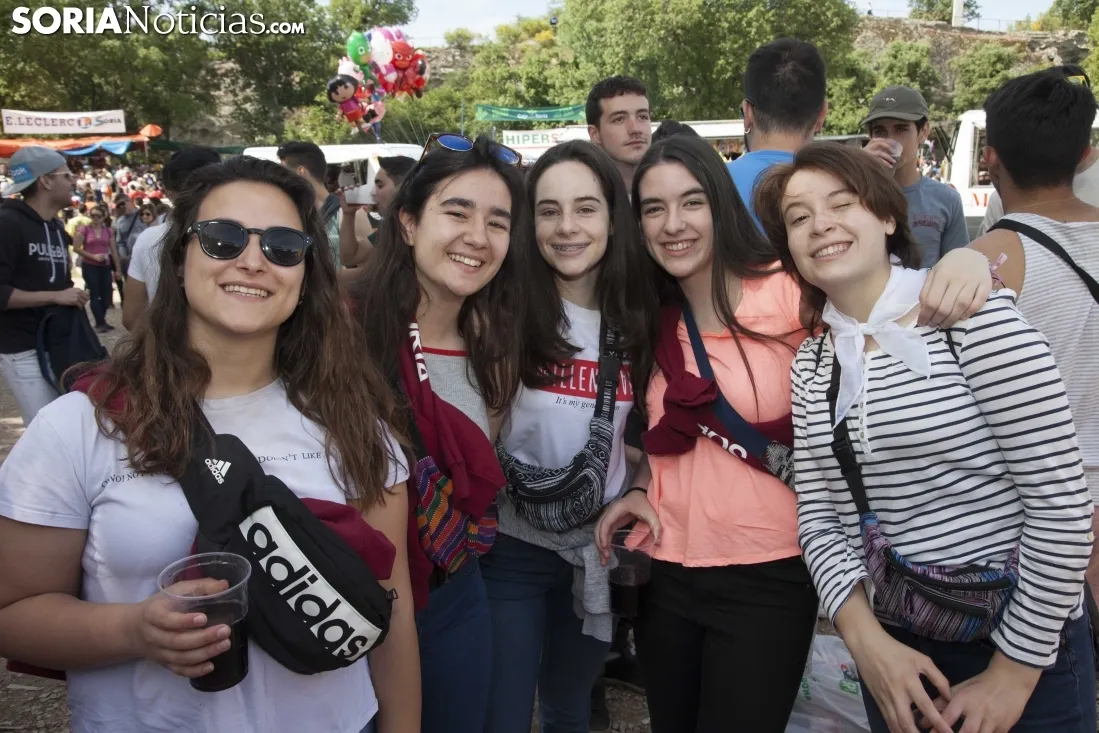 Foto 10 - GALER&Iacute;A: Buen ambiente en los compases previos a La Compra