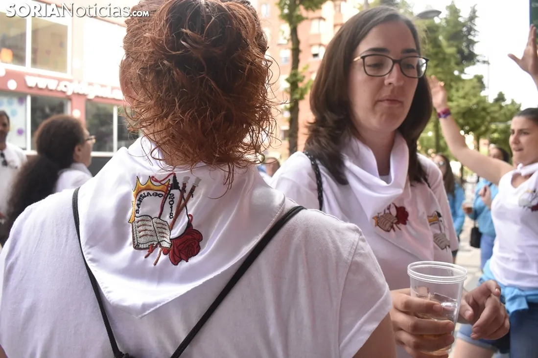 Dianas de las mujeres del Sábado Agés. /SN