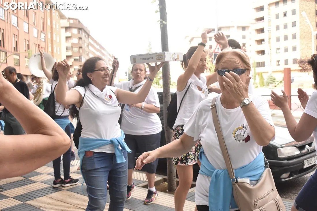 Dianas de las mujeres del Sábado Agés. /SN