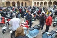 Una imagen de la llegada de las motocicletas a la plaza Mayor de la capital. /SN