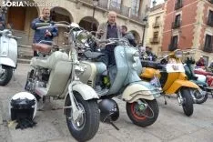 Una imagen de la llegada de las motocicletas a la plaza Mayor de la capital. /SN