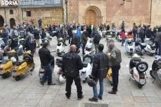 Una imagen de la llegada de las motocicletas a la plaza Mayor de la capital. /SN
