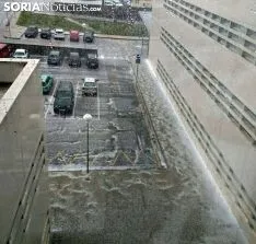 Imagen tras la borrasca a través de una ventana del Santa Bárbara. /SN
