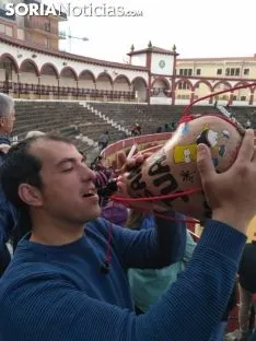 Llegada de los novillos a la plaza de toros de Soria 