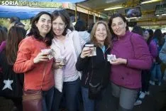 Foto 52 - Fotograf&iacute;as: el color del cielo no amarga la fiesta del Lavalenguas en los chiringuitos