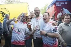 Foto 44 - Fotograf&iacute;as: el color del cielo no amarga la fiesta del Lavalenguas en los chiringuitos