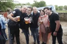 Foto 17 - Fotograf&iacute;as: el color del cielo no amarga la fiesta del Lavalenguas en los chiringuitos