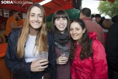 Foto 15 - Fotograf&iacute;as: el color del cielo no amarga la fiesta del Lavalenguas en los chiringuitos