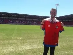 Foto 5 - L&oacute;pez Garai predica con el &ldquo;se hace camino al andar&rdquo;