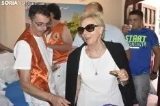 Reparto de la tajada en crudo en los locales de cuadrilla. /EM