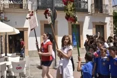 Imágenes del homenaje a Don Paco y Don Jesús. /EM
