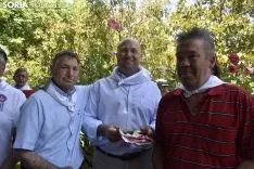 Imágenes del homenaje a Don Paco y Don Jesús. /EM