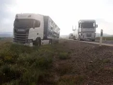 Foto 4 - Accidente sin consecuencias en la N-122