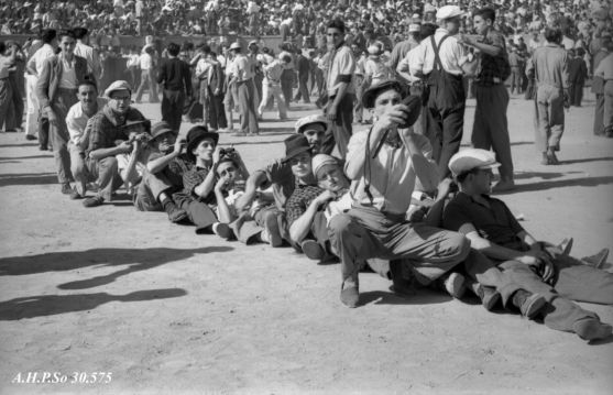 Viernes de Toros de 1952 - AHPSo 30575 Fondo Vives
