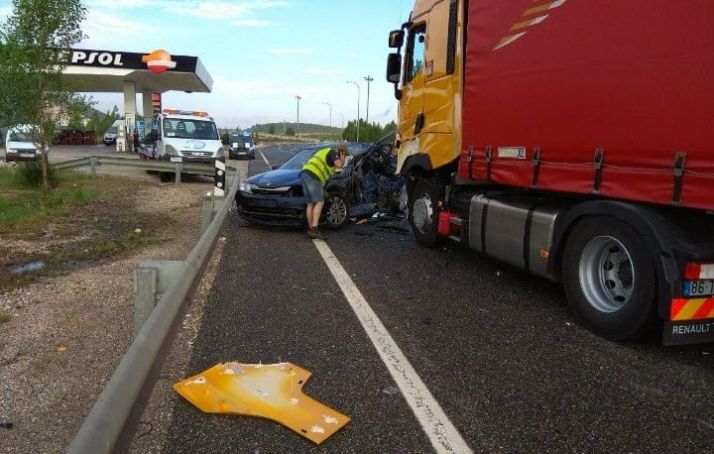 Un varón de 49 años herido en un accidente en Cadosa