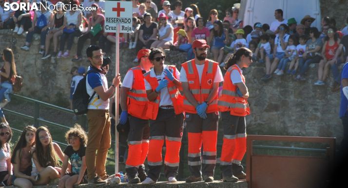 Voluntarios de Cruz Roja Soria este domingo de La Compra. /SN