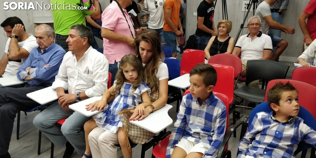 Julio Álvarez durante su despedida del Club Deportivo Numancia