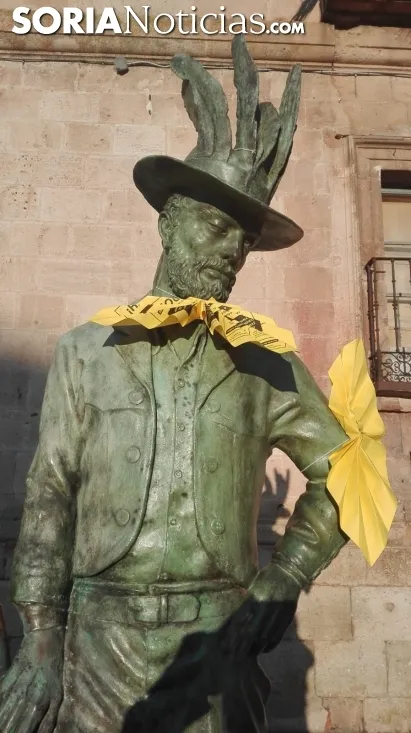 Foto 2 - Almaz&aacute;n se 'viste' de amarillo