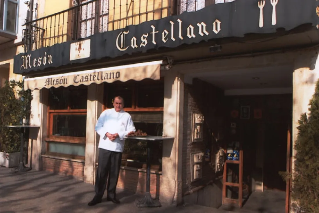 José Luis Jiménez, Gari, en el Mesón Castellano.