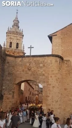 Una imagen de la procesión este lunes. /SN