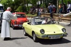 Foto 3 - Galer&iacute;a de im&aacute;genes de la bendici&oacute;n de veh&iacute;culos en Soria