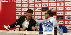 Julio Álvarez durante su despedida del Club Deportivo Numancia