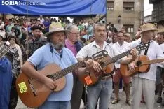 Imágenes de la Ronda de Santa Marina en Duruelo de la Sierra. /EM