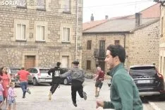Imágenes de la Ronda de Santa Marina en Duruelo de la Sierra. /EM