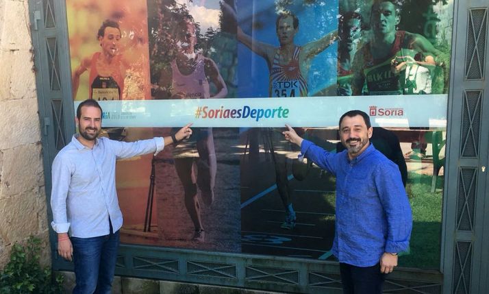 Ángel Hernández (izda.) y Javier Muñoz este martes. 