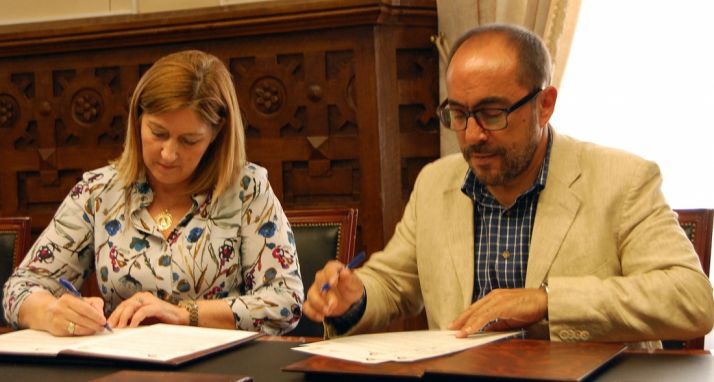 Una imagen de la firma del acuerdo. /Dip.