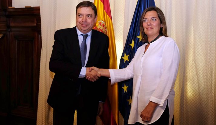 La consejera y el ministro en su encuentro de este miércoles. 