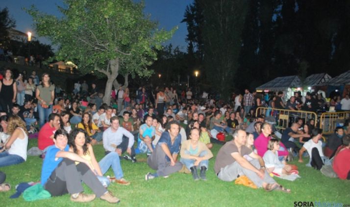 Original Reginald será el maestro de ceremonias de Enclave de Agua