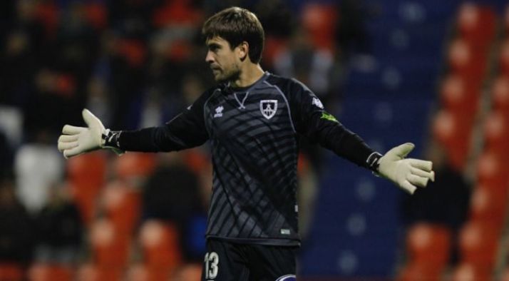 El Numancia llega a un acuerdo para vender a Aitor Fernández a un Primera