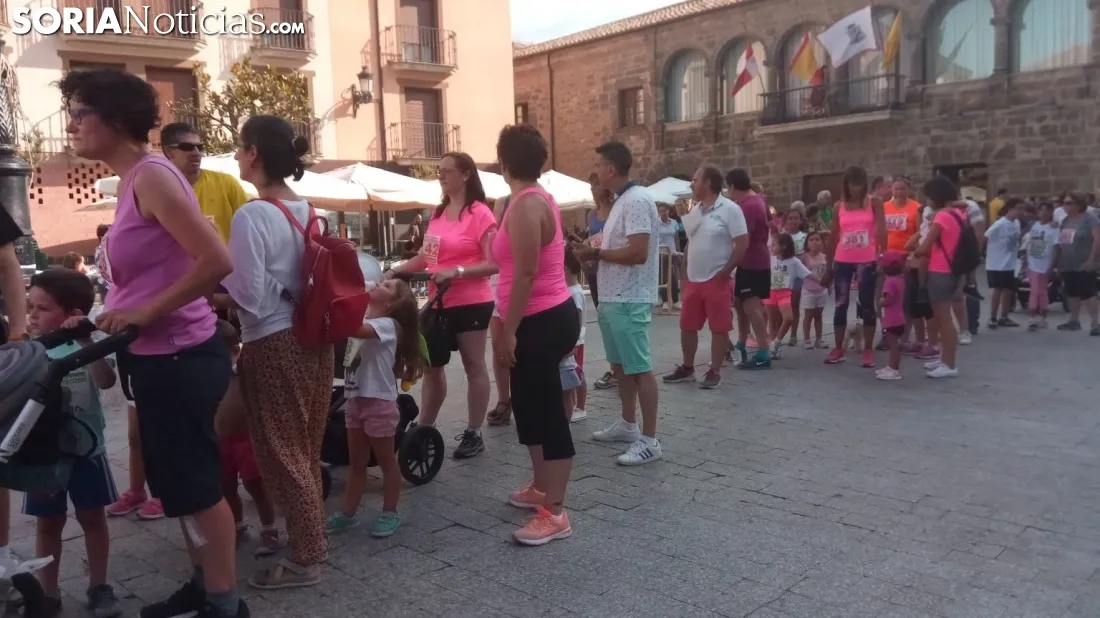 Imágenes de la Carrera Popular 'Fermín Cacho' en Ágreda. /SN