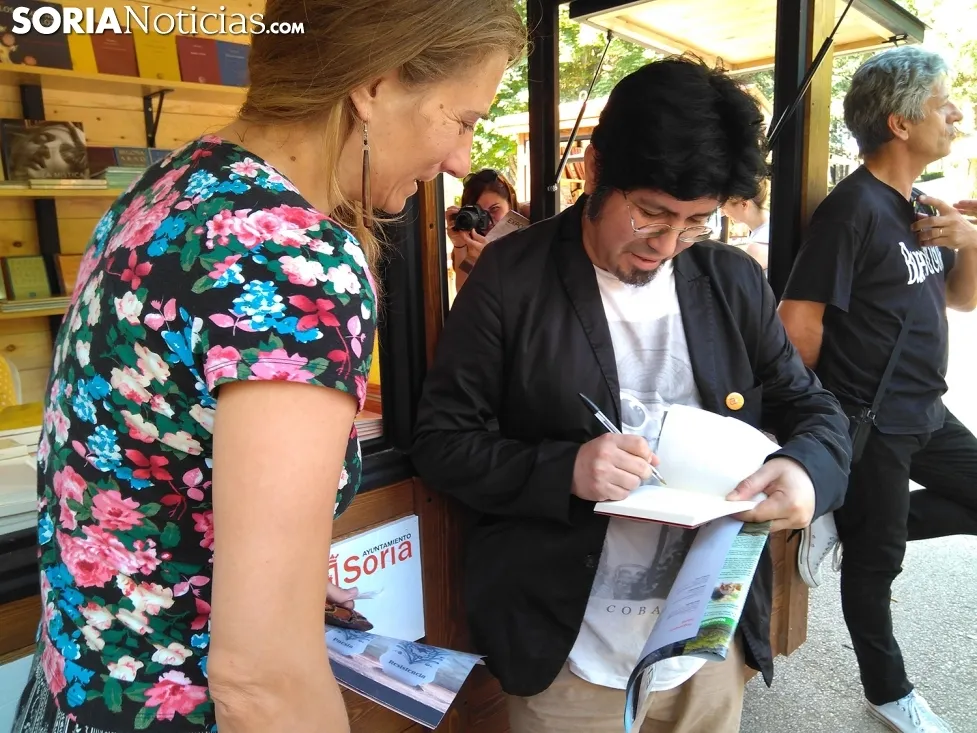 Foto 2 - Abre la XI Feria del Libro de Soria dando protagonismo a la poes&iacute;a y la resistencia, con Irlanda como invitado