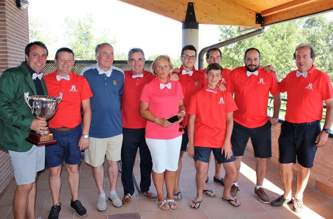 Foto 2 - &lsquo;Los Saturios&rsquo; se vuelven a llevar el &lsquo;Cop&oacute;n&rsquo; de golf