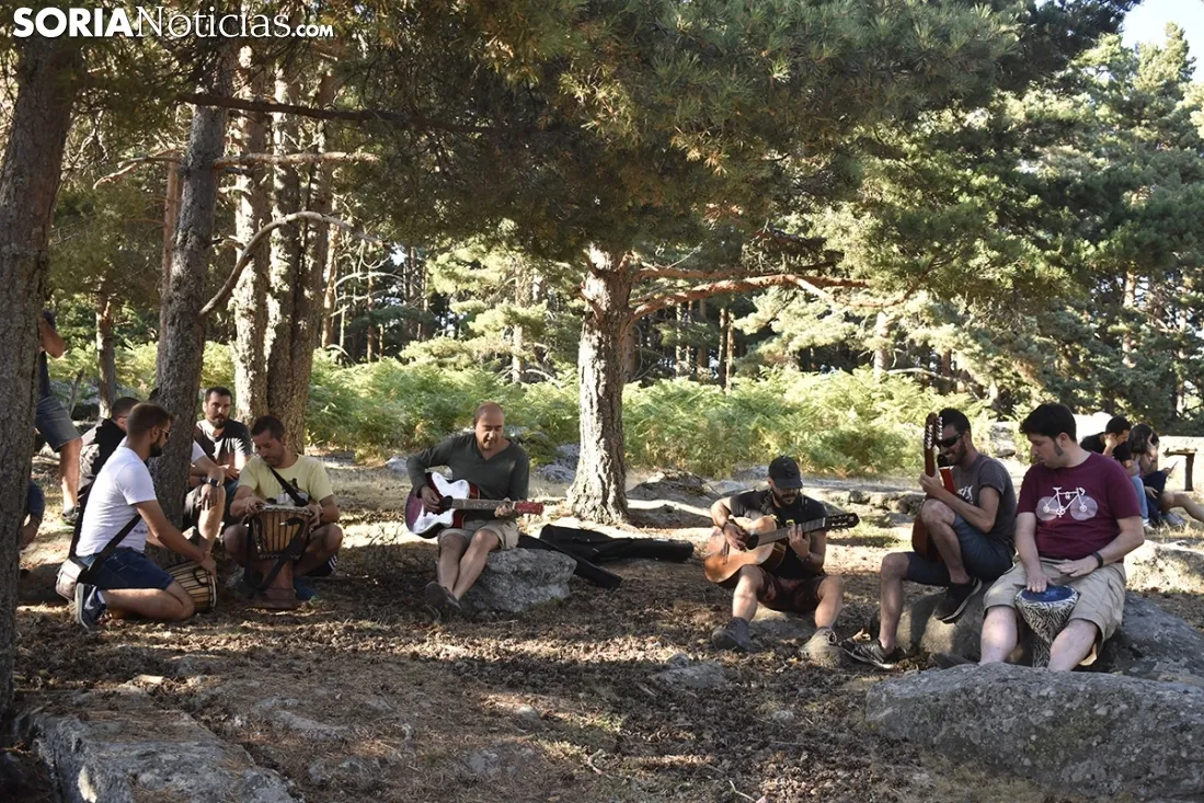 Jam Sesion de 'Músicos en la Naturaleza' de Duruelo de la Sierra. /EM