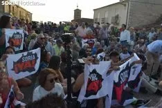 Foto 6 - GALER&Iacute;A: Cientos de sorianos cortan durante una hora la N-122 para exigir "&iexcl;Autov&iacute;a ya!"